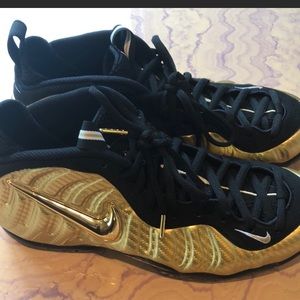 Nike Air Foamposite Pro metallic gold